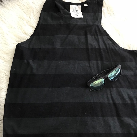 CHEAP MONDAY MUSTLE TANK - Picture 2 of 3